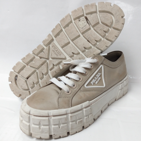 Prada 2022 Double Wheel Nylon Gabardine Sneakers in Desert Beige sz 39.5 - Picture 7 of 16